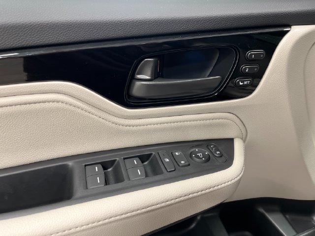 New 2027 Honda Odyssey Touring image 12
