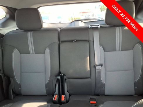 Used 2024 Chevrolet Blazer LT FWD image 17