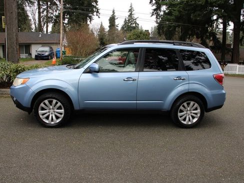 Used 2012 Subaru Forester 2.5X Premium w/ All-Weather Pkg image 13