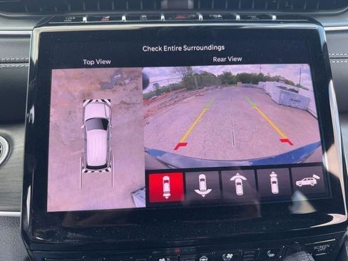 New 2025 Jeep Grand Cherokee L Limited w/ Luxury Tech Group II RWD image 22