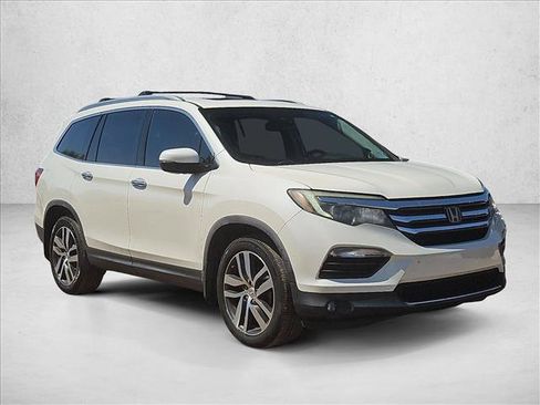 Used 2017 Honda Pilot Elite image 3