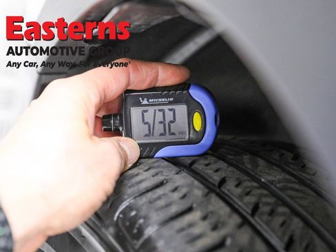 Used 2023 Jeep Cherokee Altitude Lux image 28