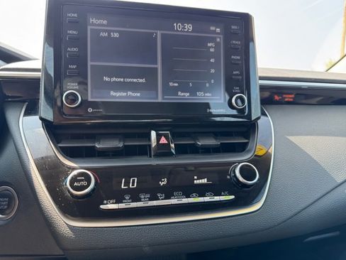 Certified 2022 Toyota Corolla LE image 19