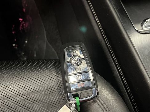 Used 2022 Lincoln Corsair AWD w/ Premium Package image 31