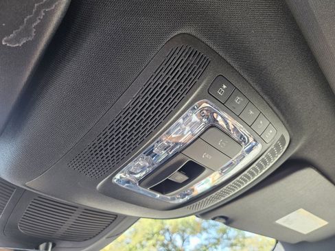 Used 2024 Mercedes-Benz GLS 450 4MATIC image 12