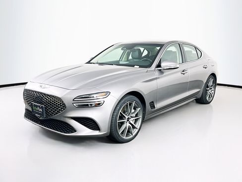 Used 2025 Genesis G70 2.5T AWD/4WD image 3