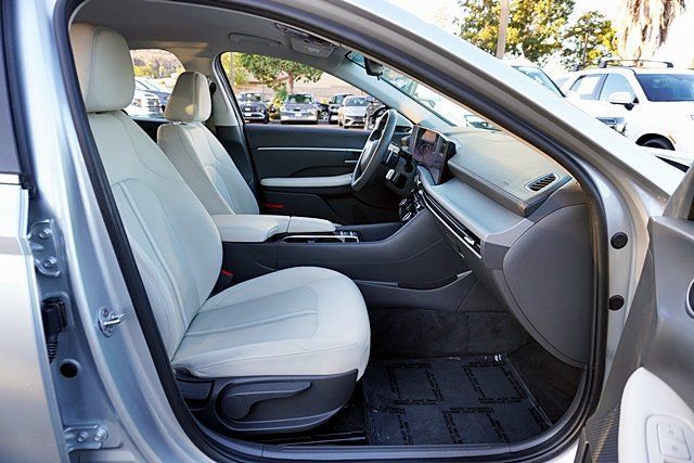 Certified 2025 Hyundai Sonata SEL FWD image 18