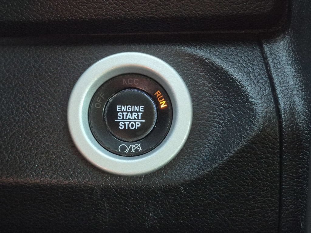 Used 2018 RAM 2500 Laramie RWD image 19