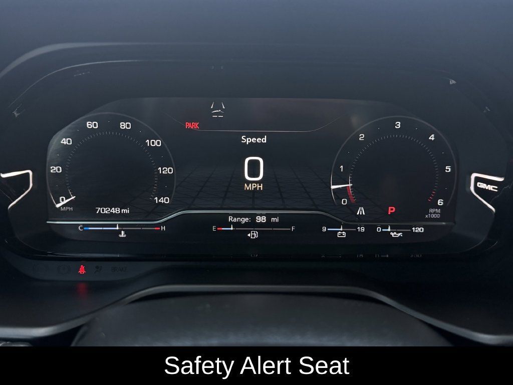 Used 2023 GMC Yukon Denali RWD image 17