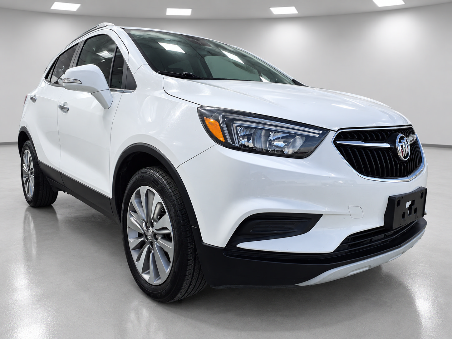 Used 2019 Buick Encore Preferred FWD image 1
