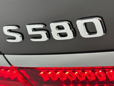 Certified 2023 Mercedes-Benz S 580 4MATIC Sedan image 9