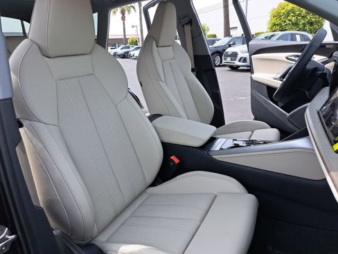 New 2025 Audi Q5 Prestige image 10