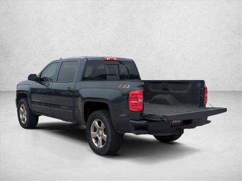 Used 2018 Chevrolet Silverado 1500 LT w/ All Star Edition image 7