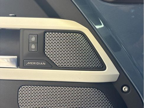 Used 2021 Land Rover Defender 110 S image 17