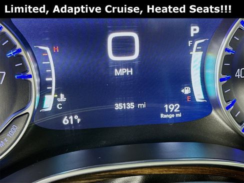 Used 2024 Chrysler Pacifica Limited image 13