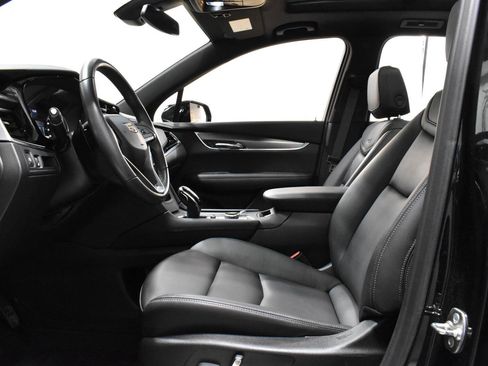 Certified 2024 Cadillac XT6 Luxury w/ LPO, Floor Liner Package image 3