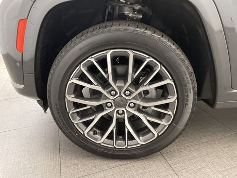 New 2025 Jeep Grand Cherokee L Summit image 13