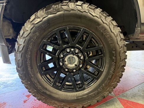 Used 2019 Ford F350 Lariat w/ Lariat Ultimate Package image 10