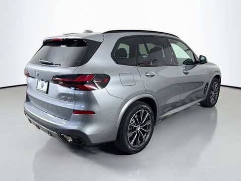 New 2026 BMW X5 xDrive40i w/ M Sport Package AWD/4WD image 7