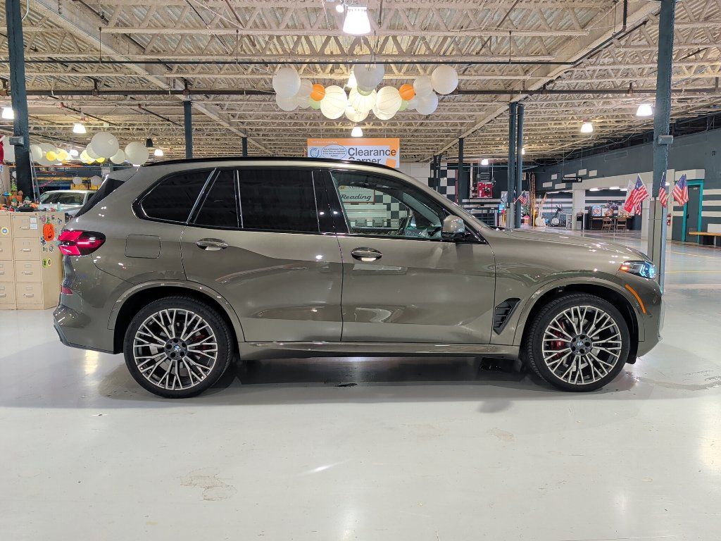 Certified 2026 BMW X5 xDrive40i w/ Executive Package AWD/4WD image 7