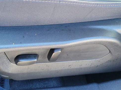 Used 2023 Buick Envision Essence image 18