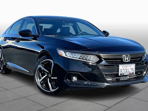 Used 2022 Honda Accord Sport image 2