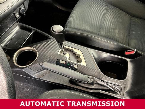 Used 2015 Toyota RAV4 XLE FWD image 16