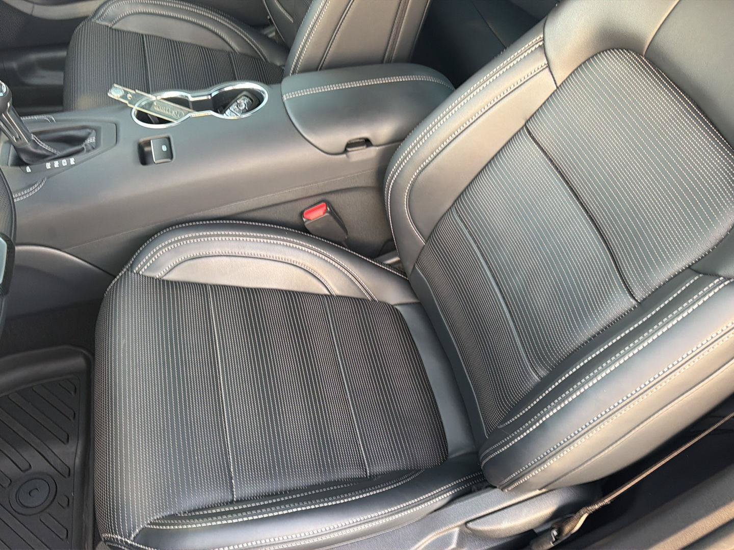 Used 2025 Ford Mustang GT Premium RWD image 29