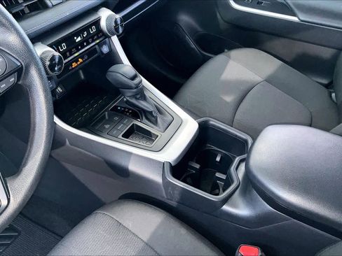 Used 2025 Toyota RAV4 XLE image 15