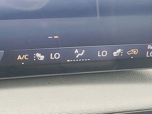 Used 2025 Buick Enclave Sport Touring image 33