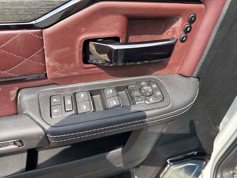 New 2026 RAM 2500 Limited AWD/4WD image 22