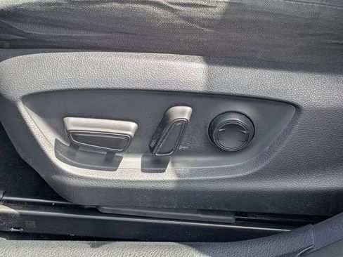 Used 2019 Toyota Camry LE w/ Sunroof Package FWD image 19