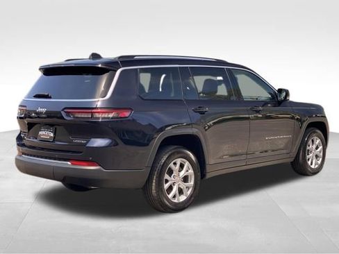 Used 2023 Jeep Grand Cherokee L Limited AWD/4WD image 7