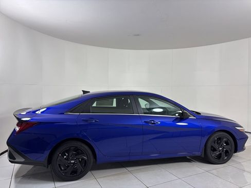 New 2026 Hyundai Elantra SEL Sport Premium FWD image 6
