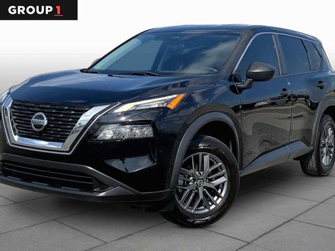 Used 2021 Nissan Rogue S FWD image 1
