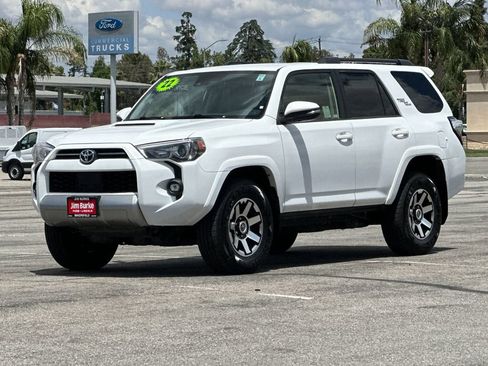 Used 2022 Toyota 4Runner TRD Off-Road Premium AWD/4WD image 7
