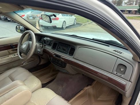 Used 2003 Mercury Grand Marquis GS image 14