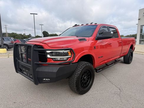 Used 2022 RAM 3500 Laramie w/ Night Edition AWD/4WD image 8