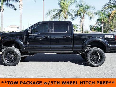 Used 2022 Ford F250 Lariat w/ Black Appearance Package image 5