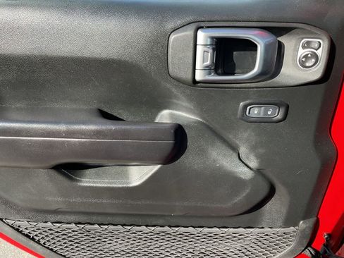 Used 2020 Jeep Wrangler Unlimited Rubicon image 33