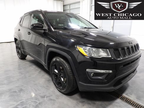 Used 2021 Jeep Compass Latitude FWD image 1