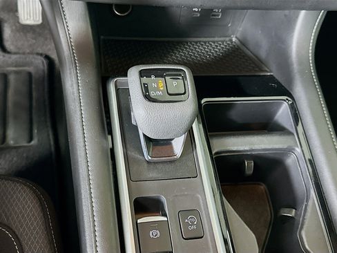 Used 2024 Nissan Pathfinder SV FWD image 24
