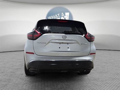 Used 2023 Nissan Murano SV image 5