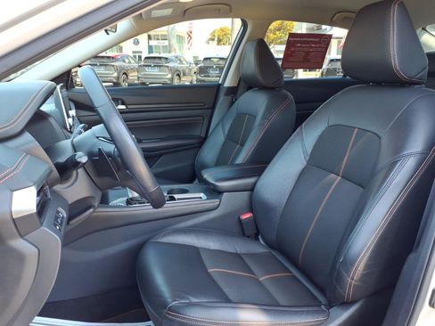 Certified 2021 Nissan Altima 2.5 SR image 5