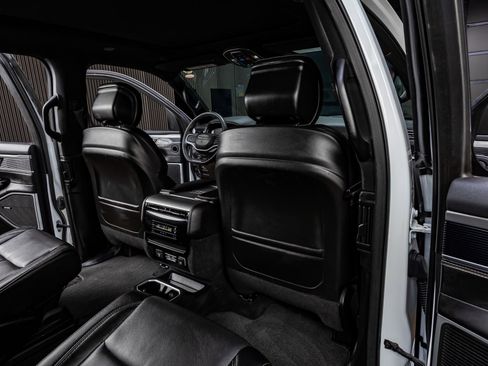 Used 2023 Jeep Wagoneer Series II image 28