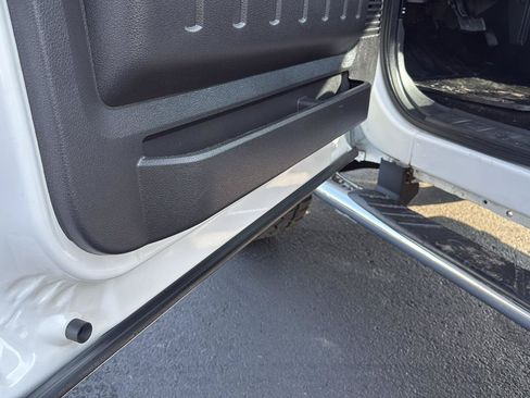 Used 2011 Ford F250 Lariat w/ Lariat Interior Pkg AWD/4WD image 13
