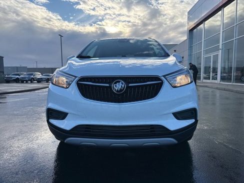 Used 2021 Buick Encore Preferred image 2
