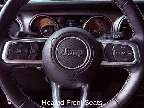 Used 2021 Jeep Wrangler Unlimited Sahara w/ Uconnect 4C Nav & Sound Group AWD/4WD image 14