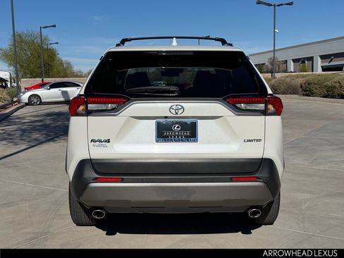 Used 2021 Toyota RAV4 Limited image 6