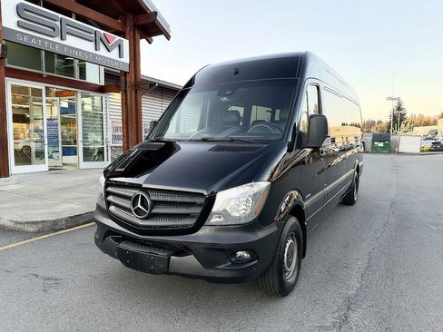 Used 2016 Mercedes-Benz Sprinter 2500 image 3